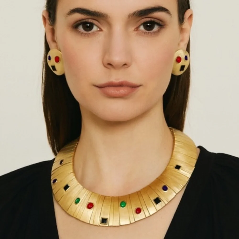 Les Bernard Runway Couture Vintage 1980’s  Necklace/Earrings Set /Original Case